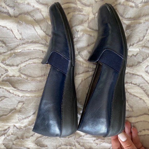 Women’s Life Stride Velocity Slip On Shoes - Picture 2 of 4